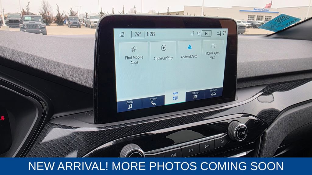 Used 2025 Ford Escape ST-Line image 18