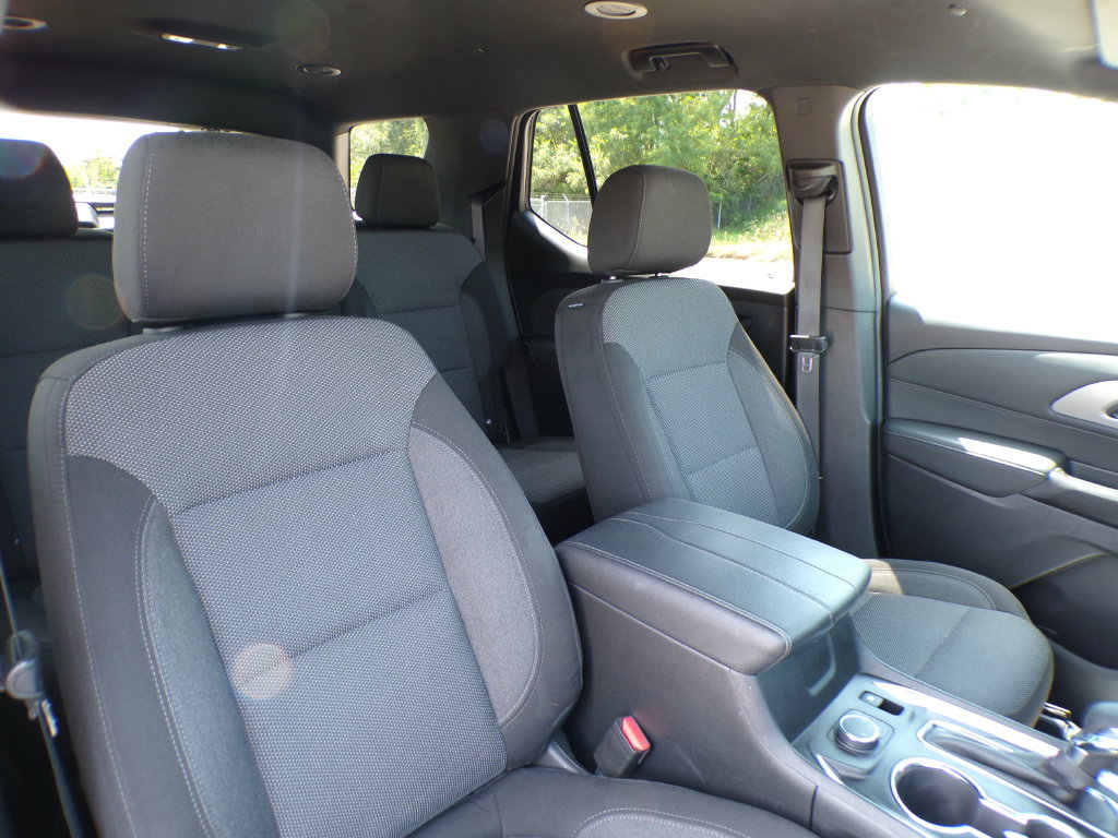 Used 2023 Chevrolet Traverse LT AWD/4WD image 13
