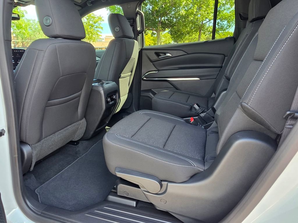 New 2026 Chevrolet Traverse LT w/ LPO, Floor Liner Package image 20