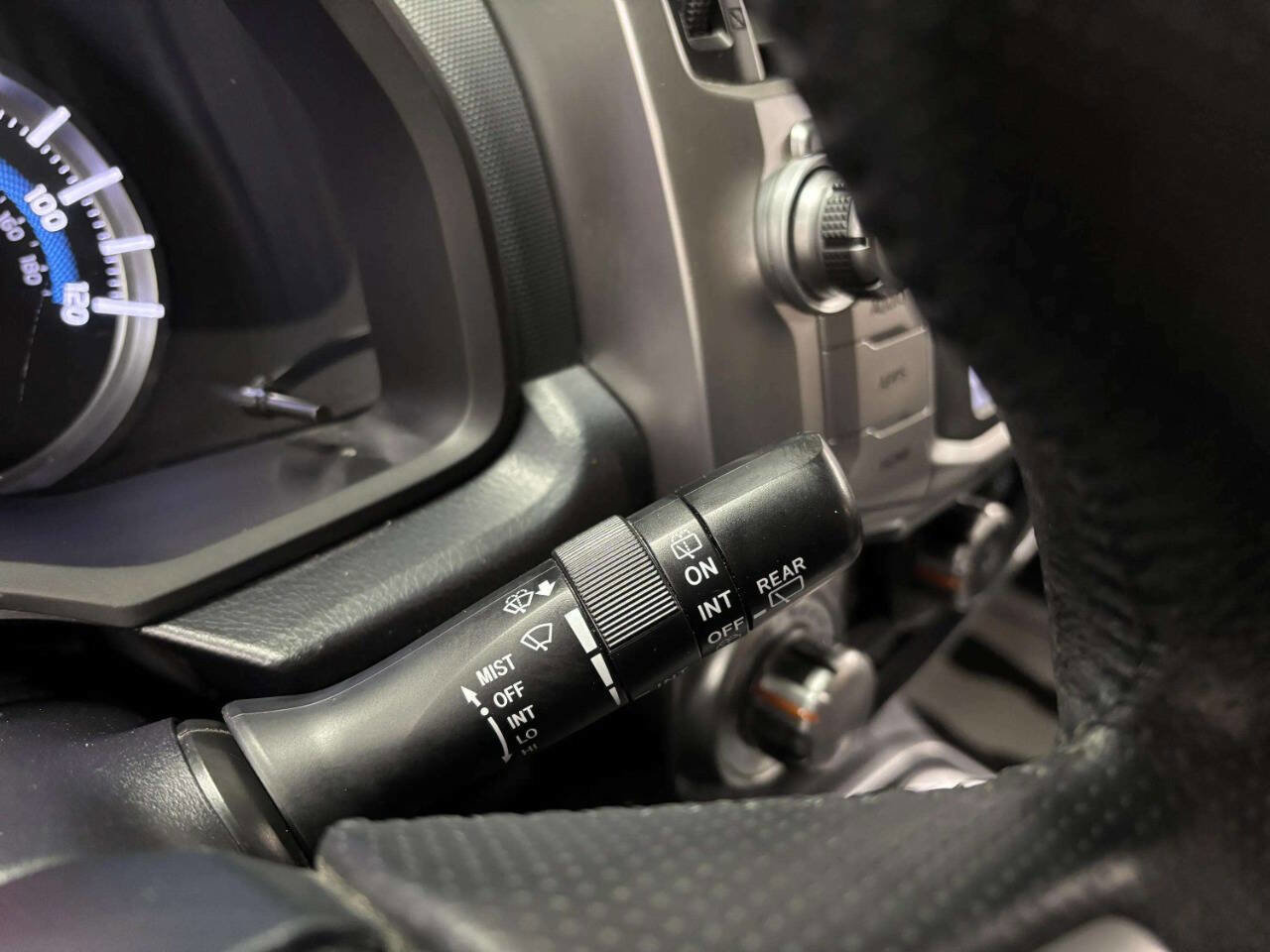 Used 2014 Toyota 4Runner SR5 image 39