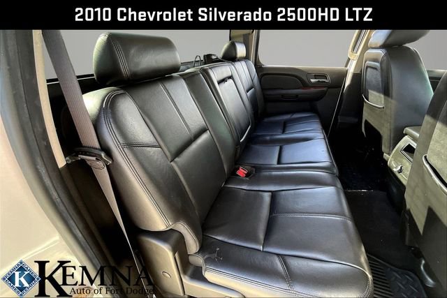Used 2010 Chevrolet Silverado 2500 LTZ w/ Convenience Package image 28