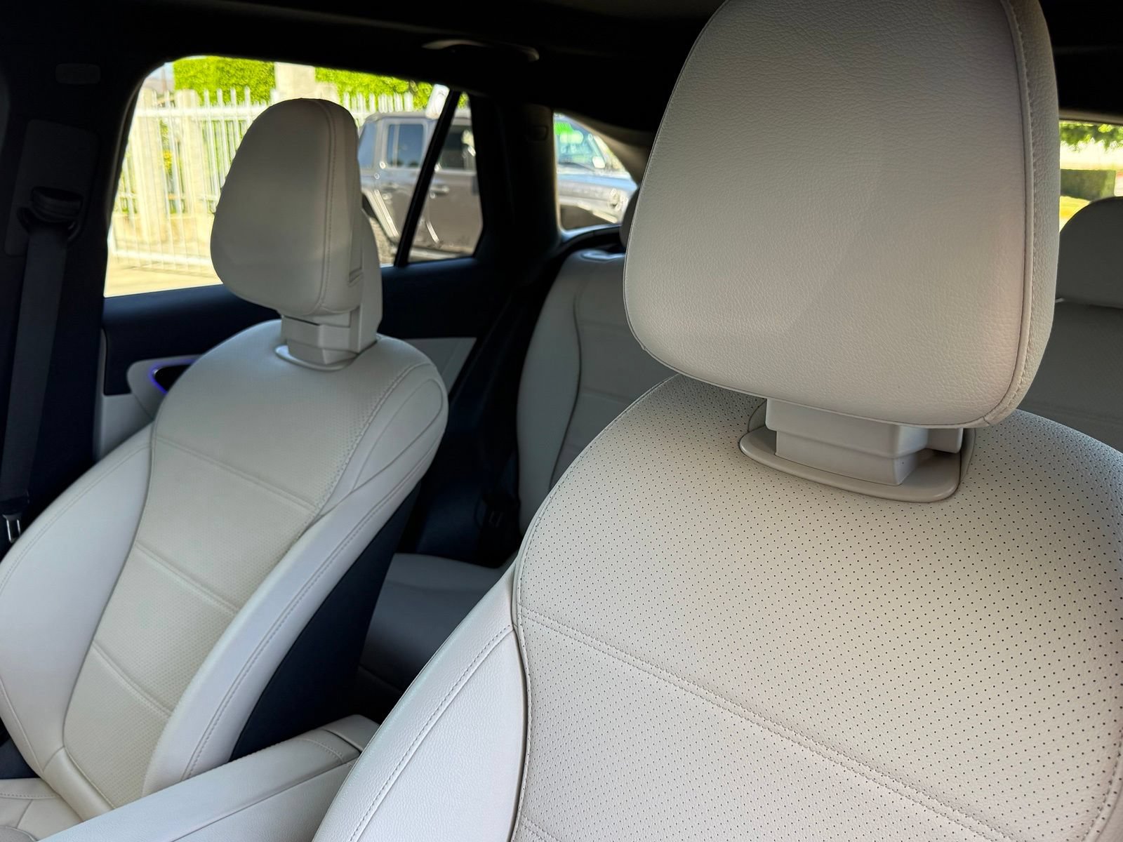 Used 2026 Mercedes-Benz GLC 300 image 21