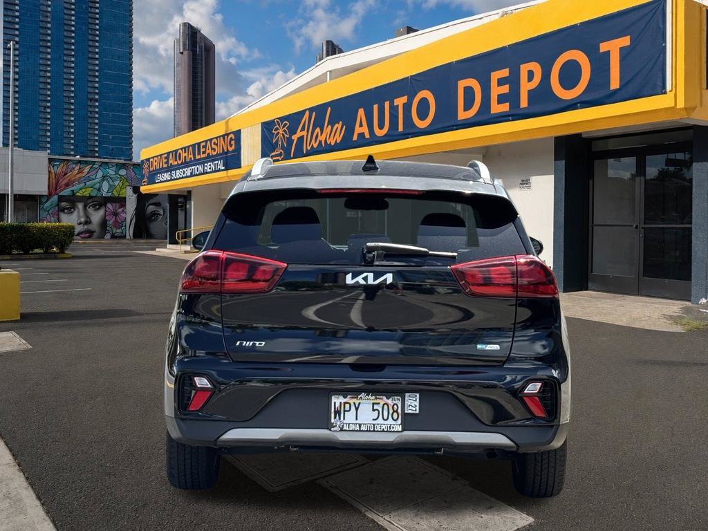 Used 2022 Kia Niro LXS FWD image 4