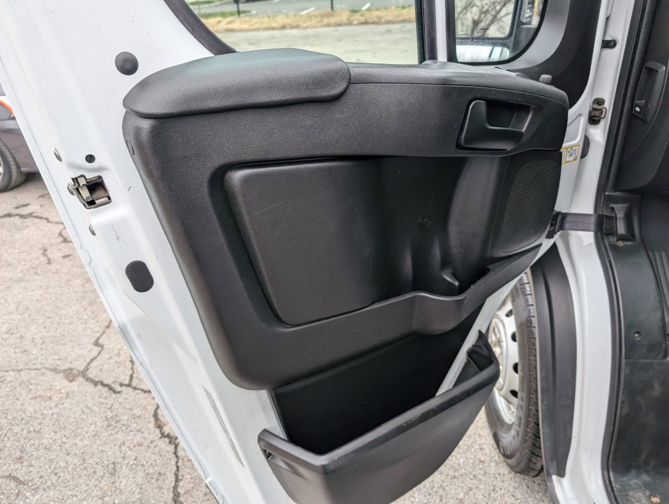 Used 2023 RAM ProMaster 3500 w/ Driver Convenience Group image 11