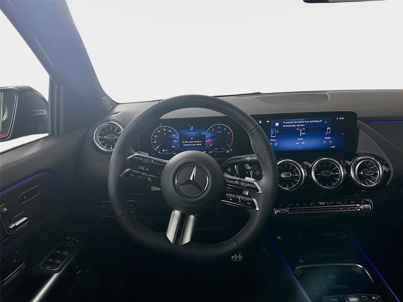 Certified 2026 Mercedes-Benz GLA 250 4MATIC image 29