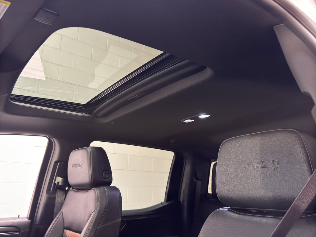 Used 2025 GMC Sierra 1500 AT4 w/ AT4 Premium Package image 43