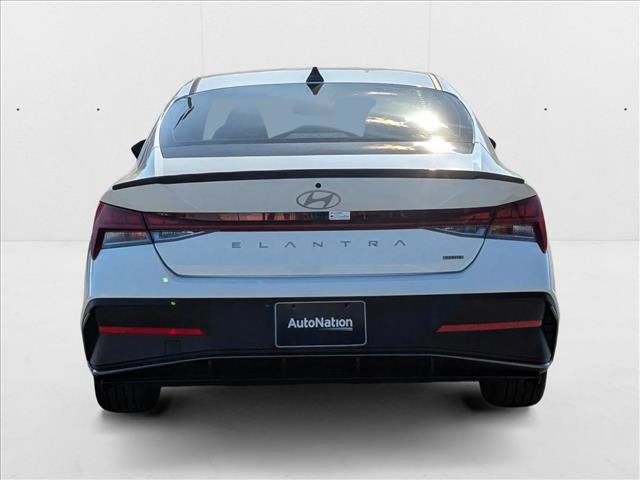 New 2025 Hyundai Elantra SEL image 7