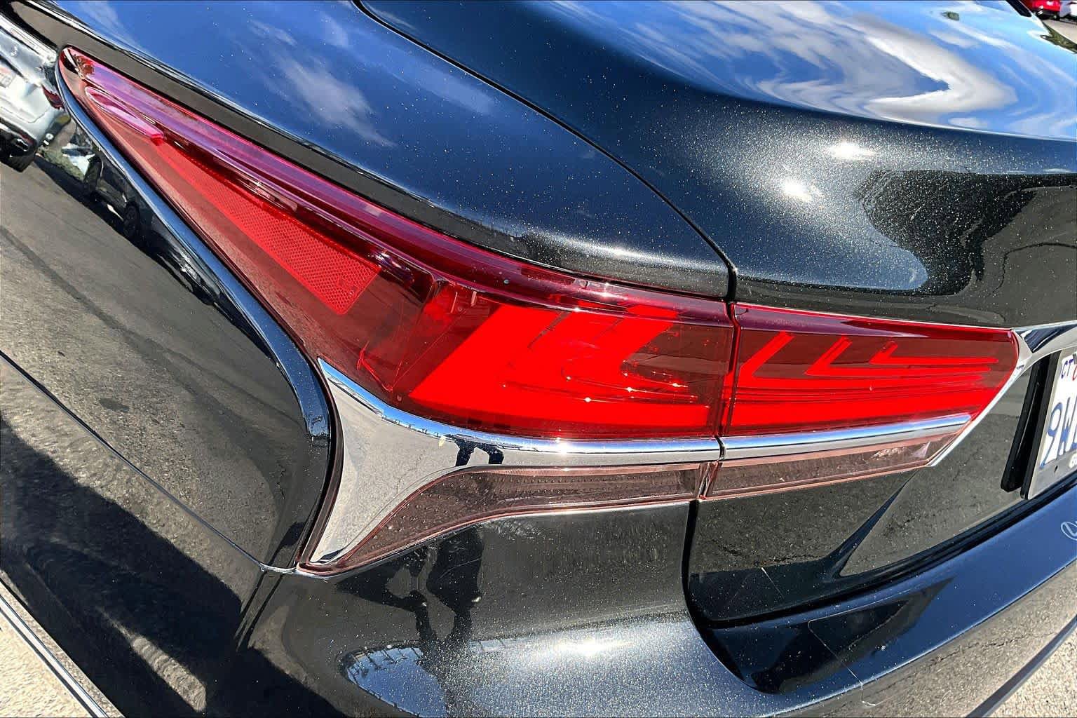 Used 2019 Lexus LS 500 AWD w/ Interior Upgrade Package image 27