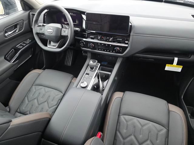 New 2026 Nissan Pathfinder Platinum AWD/4WD image 23