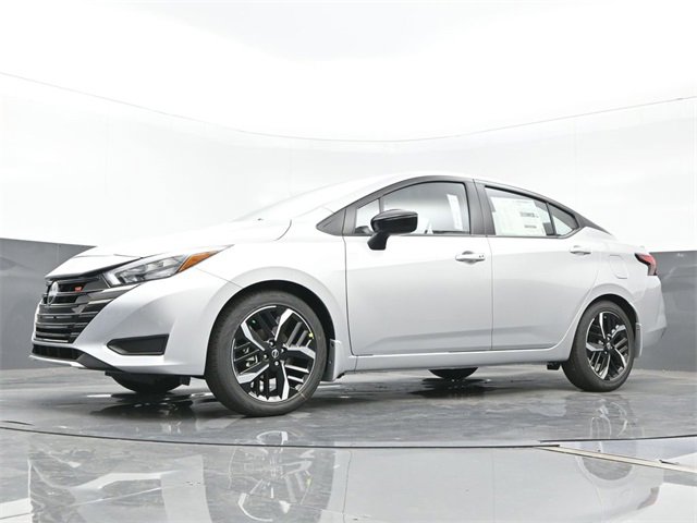 New 2025 Nissan Versa SR w/ Trunk Package image 21
