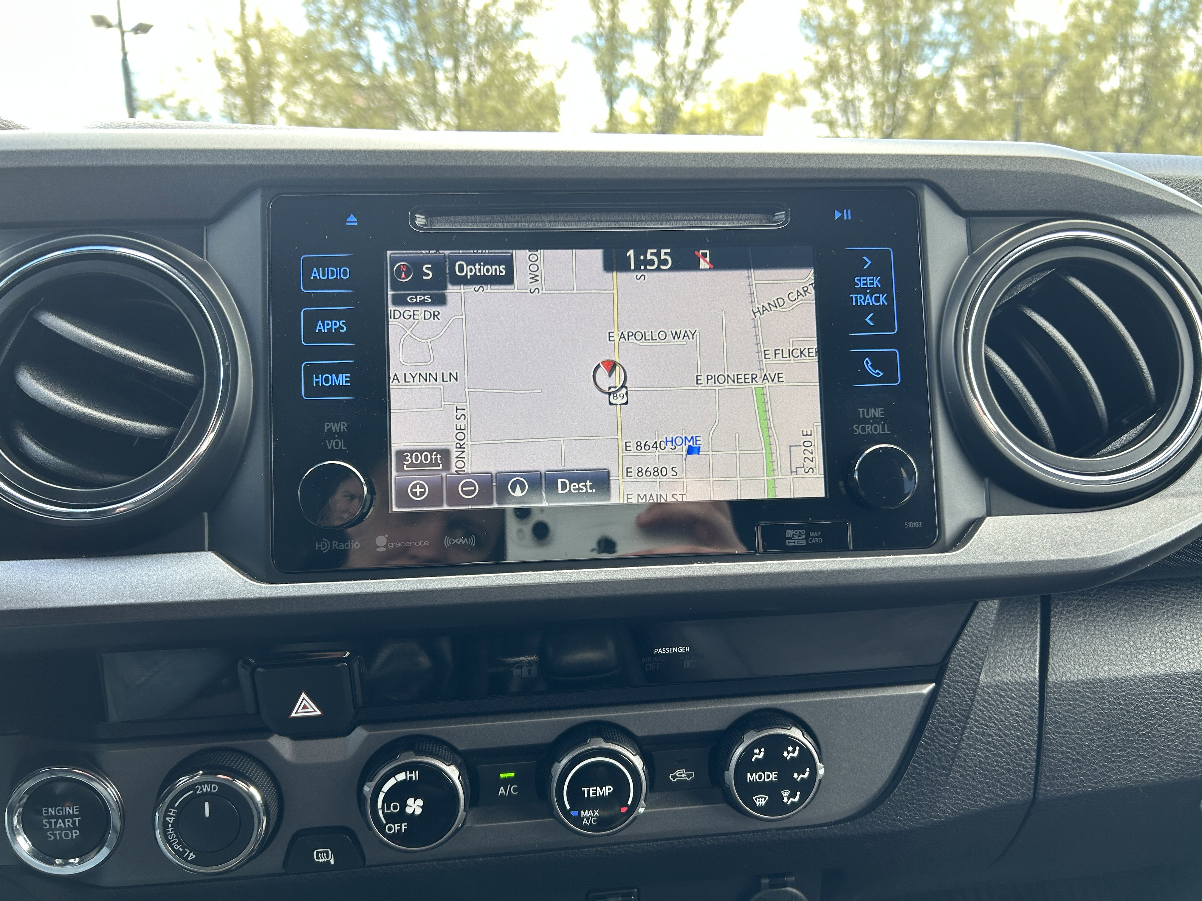 Used 2017 Toyota Tacoma TRD Off-Road w/ Tow Package (A/T) image 20