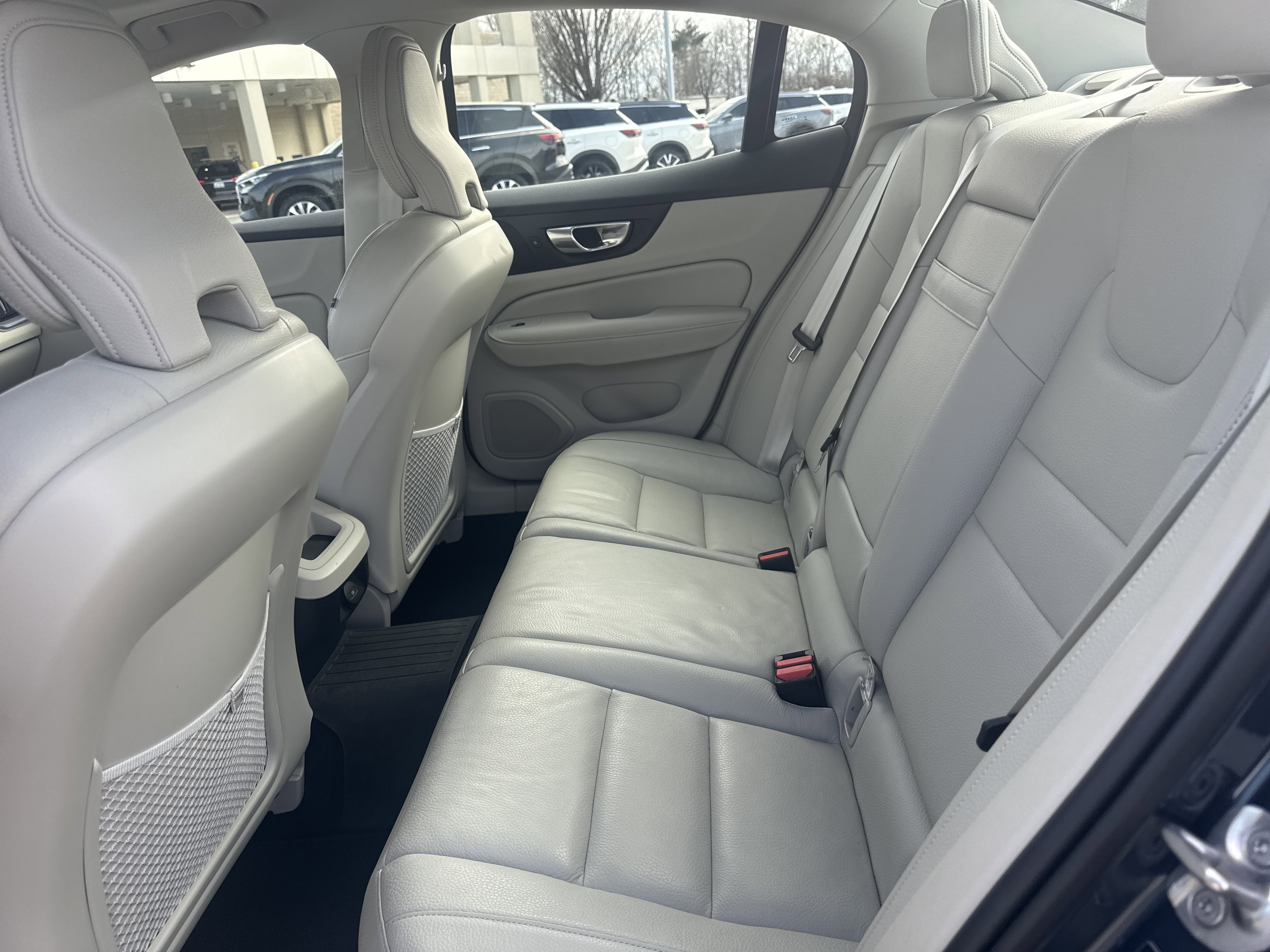 Used 2024 Volvo S60 B5 Core image 10