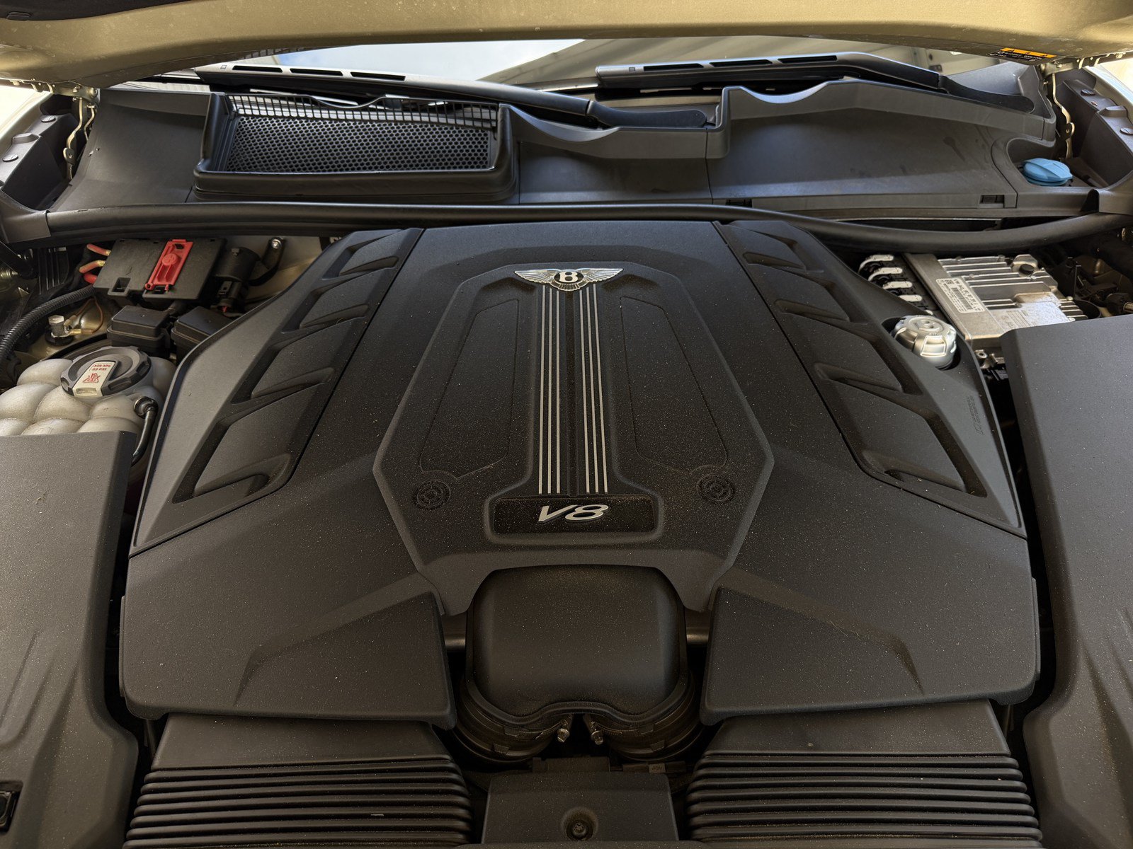 Certified 2023 Bentley Bentayga AWD/4WD image 13