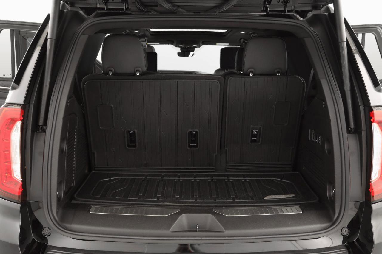 Used 2024 GMC Yukon Denali w/ Advanced Technology Package image 28