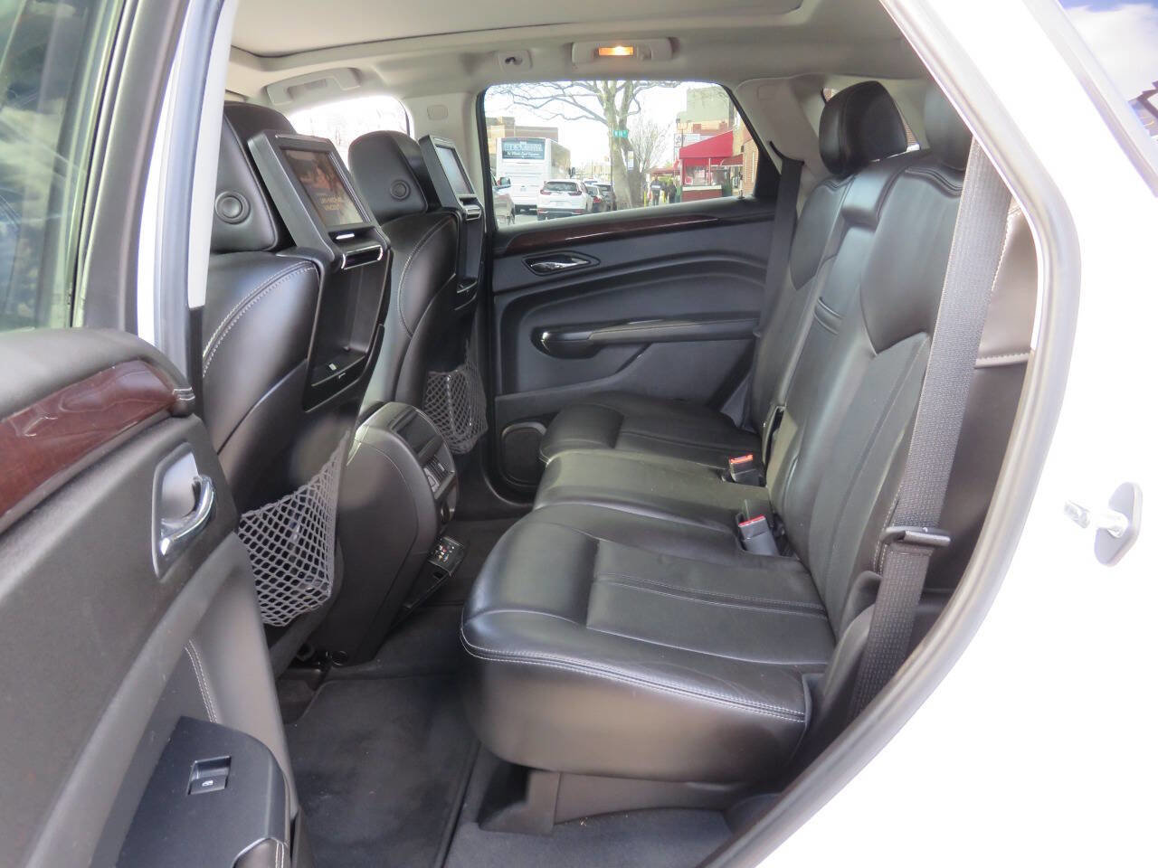 Used 2013 Cadillac SRX Luxury image 22