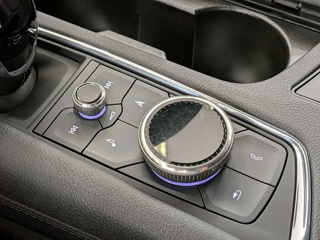 Used 2023 Cadillac XT6 Sport w/ Technology Package image 26