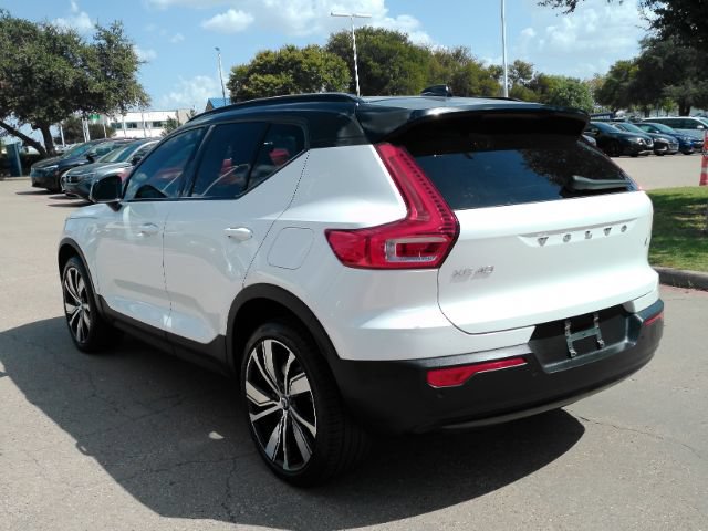 Used 2022 Volvo XC40 P8 Recharge Plus AWD/4WD image 9