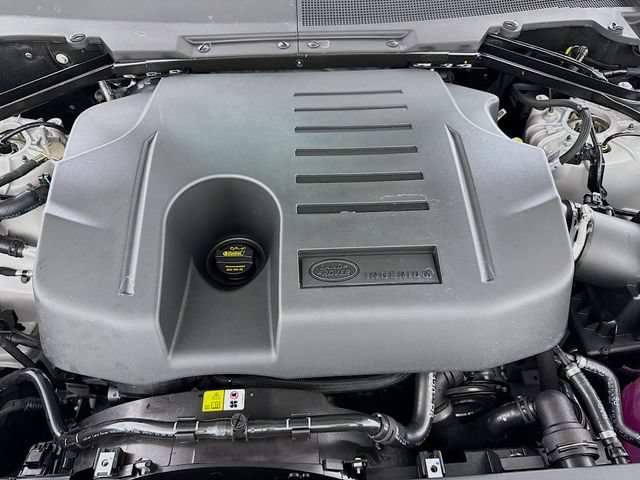 New 2026 Land Rover Defender 130 X-Dynamic SE AWD/4WD image 32