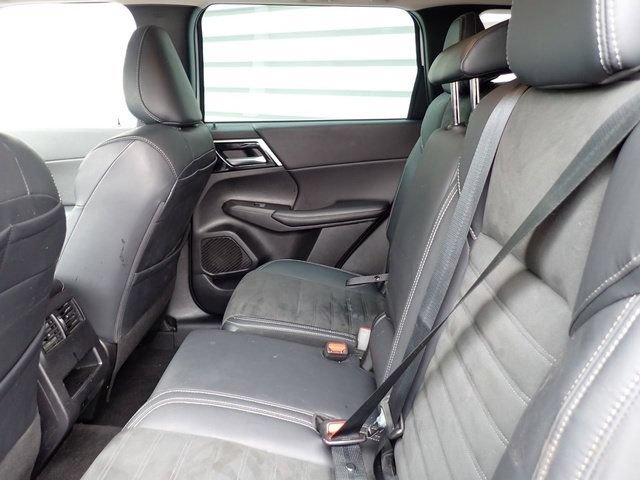 Used 2022 Mitsubishi Outlander SE AWD/4WD image 18