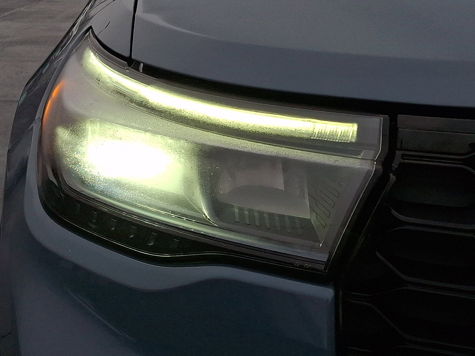 Used 2025 Ford Explorer ST image 9