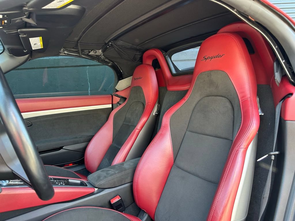 Certified 2021 Porsche 718 Boxster Spyder RWD image 15