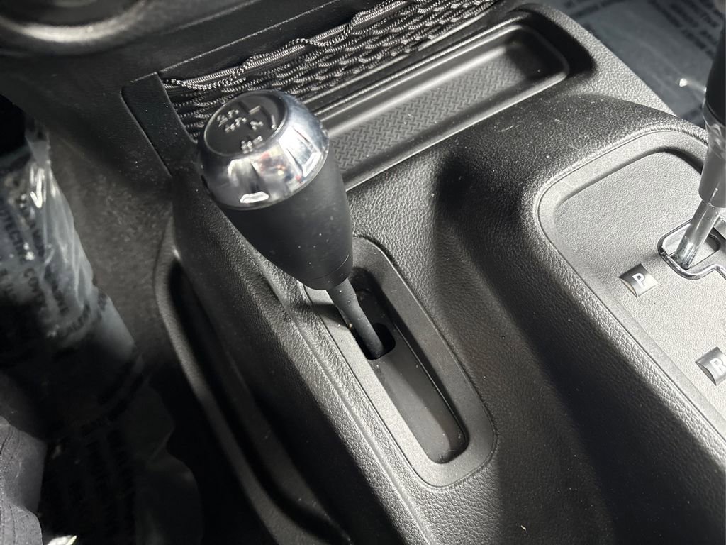 Used 2013 Jeep Wrangler Sahara image 29