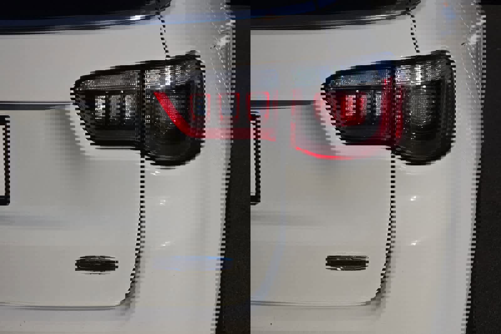 Used 2024 Jeep Compass Latitude image 12