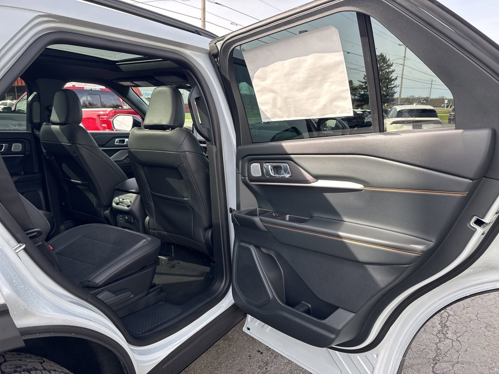 New 2026 Ford Explorer Tremor image 40