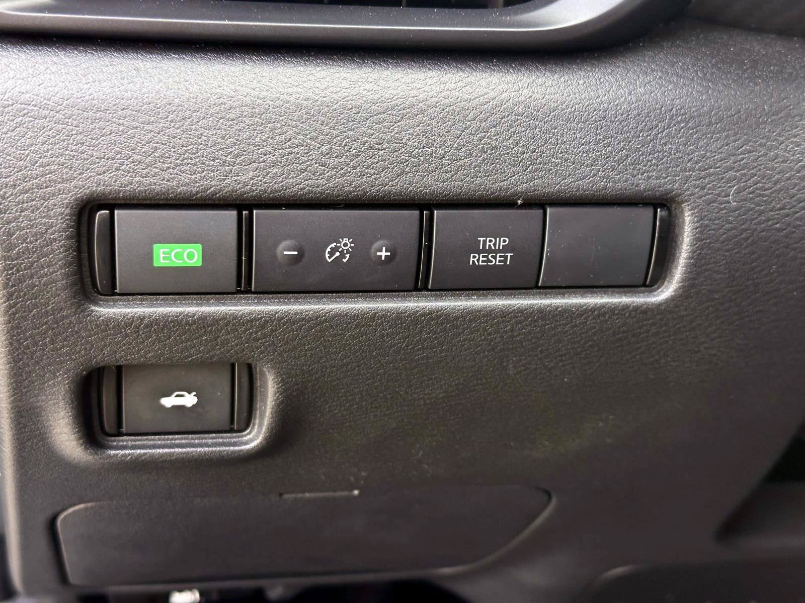 Certified 2024 Nissan Sentra S FWD image 18