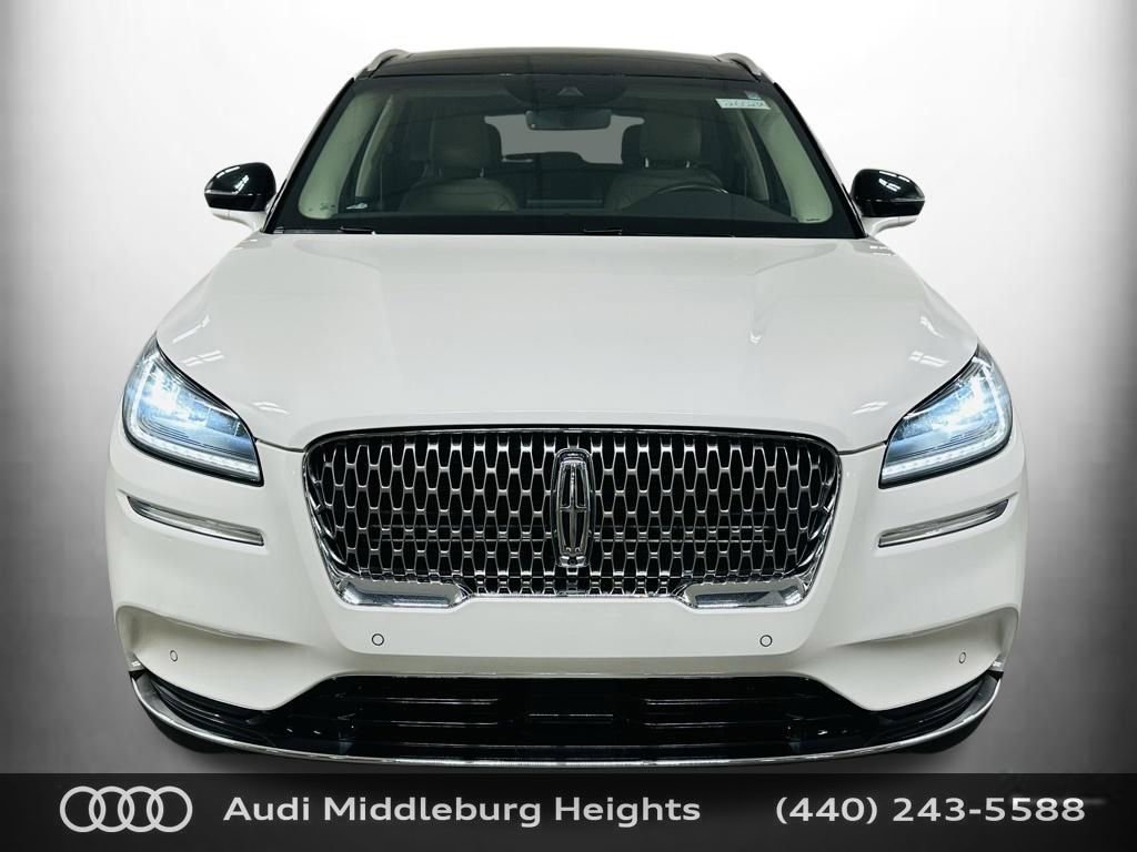 Used 2022 Lincoln Corsair Reserve w/ Equipment Group 201A AWD/4WD image 2