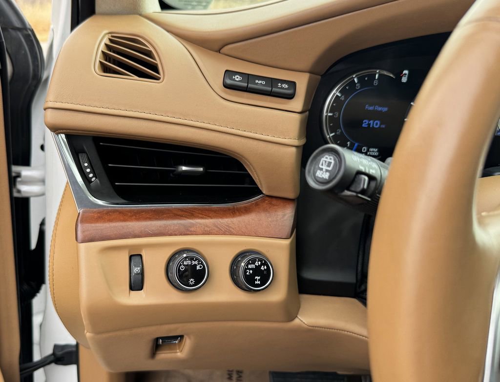 Used 2016 Cadillac Escalade ESV Platinum image 14