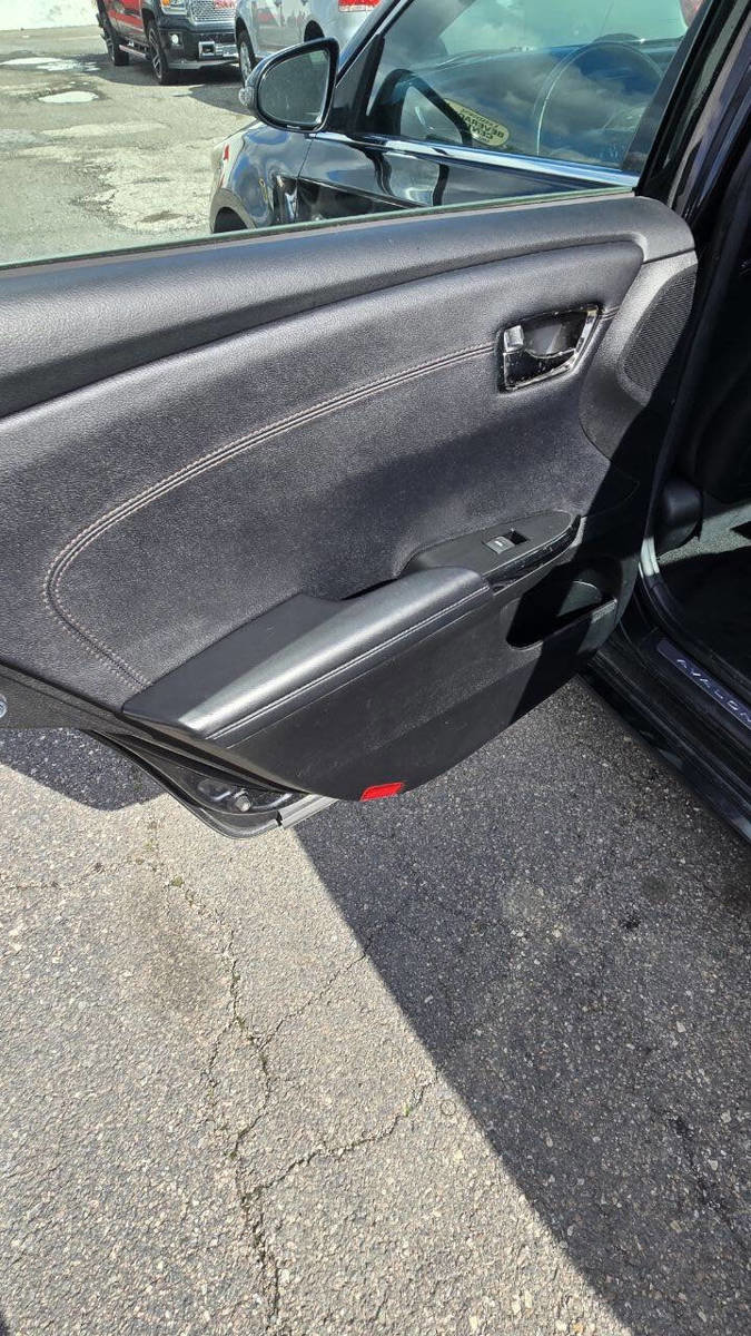 Used 2016 Toyota Avalon Limited w/ Toyota Safety Sense Package image 11