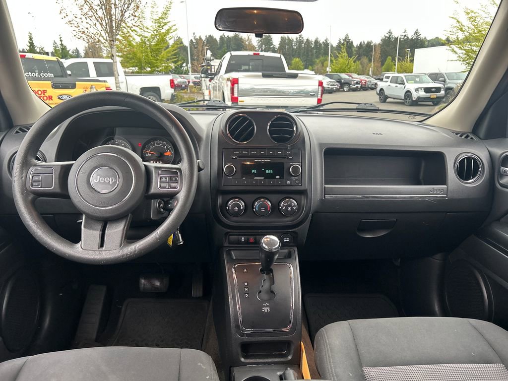 Used 2014 Jeep Patriot Sport w/ Power Value Group AWD/4WD image 6