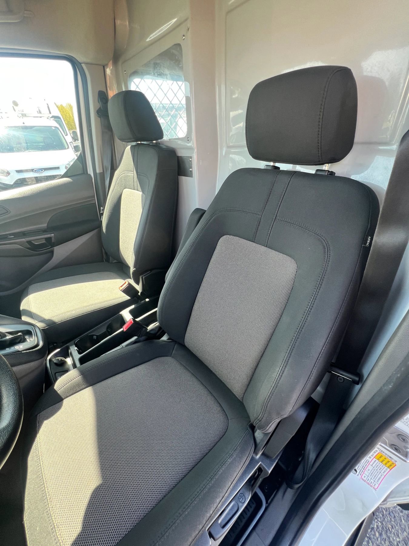 Used 2020 Ford Transit Connect XL image 11