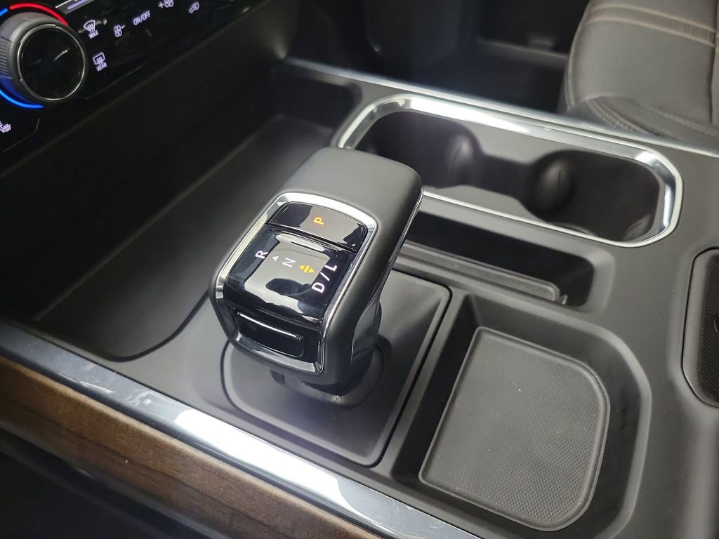 Used 2024 Chevrolet Silverado 1500 High Country w/ Technology Package image 31