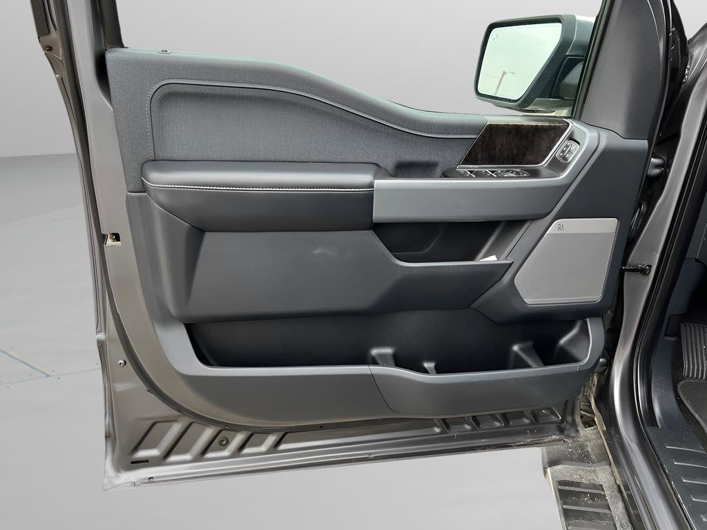 Used 2021 Ford F150 Lariat image 5