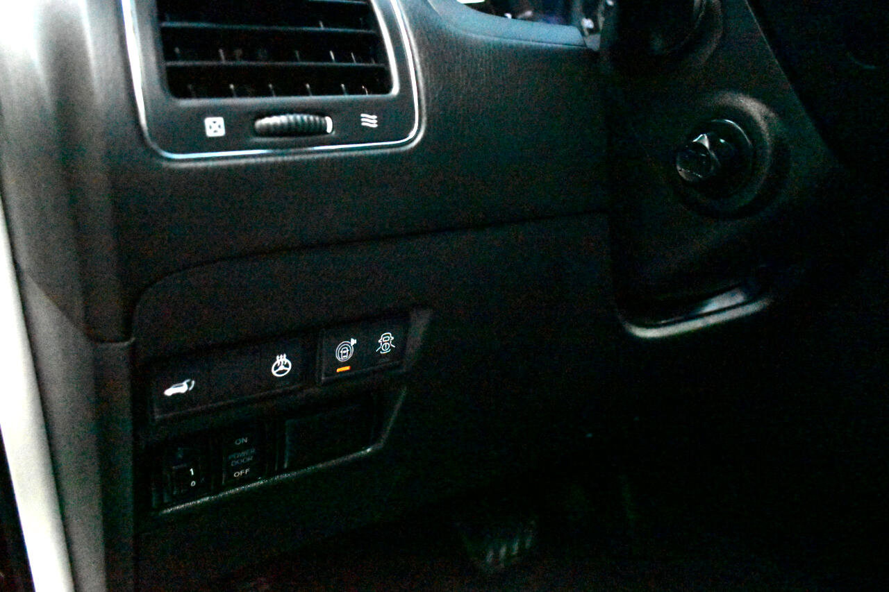 Used 2019 Nissan Armada Platinum w/ Cargo Package image 44