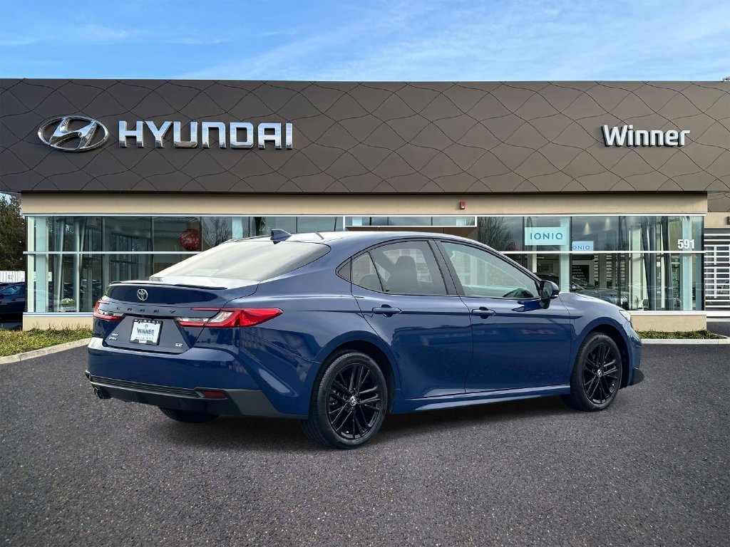 Used 2025 Toyota Camry SE w/ Convenience Package AWD/4WD image 4