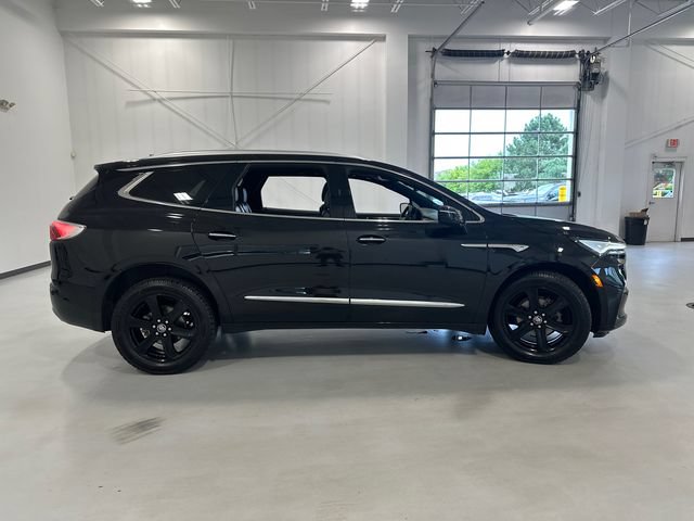 Used 2024 Buick Enclave Essence w/ Experience Buick Package AWD/4WD image 4