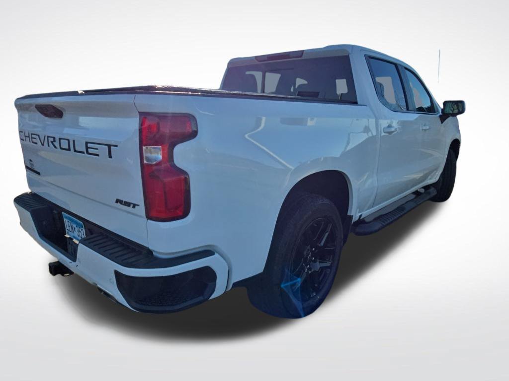Used 2023 Chevrolet Silverado 1500 RST AWD/4WD image 3