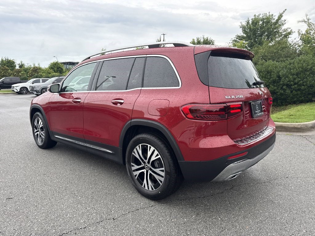 Certified 2025 Mercedes-Benz GLB 250 image 5