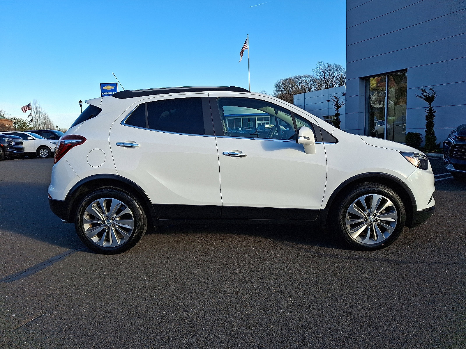 Used 2019 Buick Encore Preferred image 7