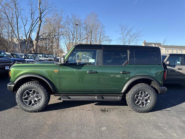 New 2025 Ford Bronco Badlands image 2