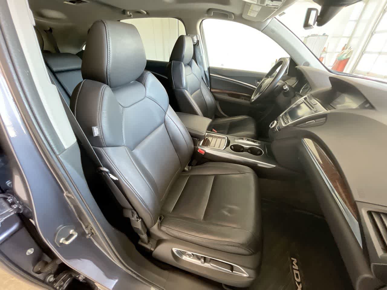 Used 2019 Acura MDX SH-AWD image 25