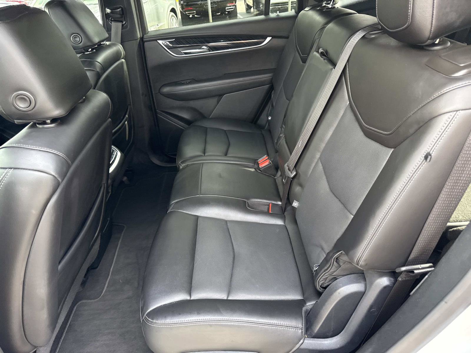 Certified 2022 Cadillac XT6 Premium Luxury image 15