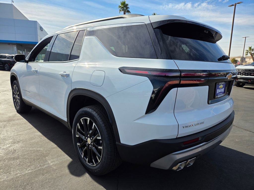 New 2026 Chevrolet Traverse LT w/ Sun and Wheel Package FWD image 3