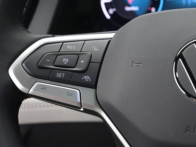 New 2025 Volkswagen Atlas Cross Sport SEL Premium R-Line image 28