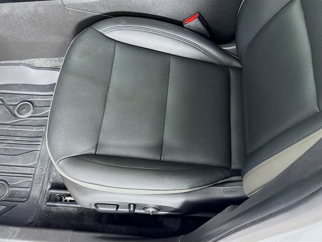 Used 2024 Chevrolet Trax ACTIV w/ Sunroof Package FWD image 20