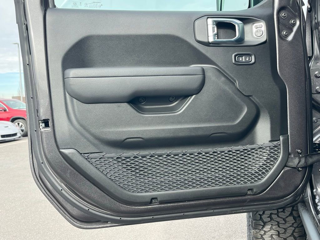 New 2026 Jeep Wrangler Unlimited Rubicon w/ Xtreme 35 Tire Package image 6