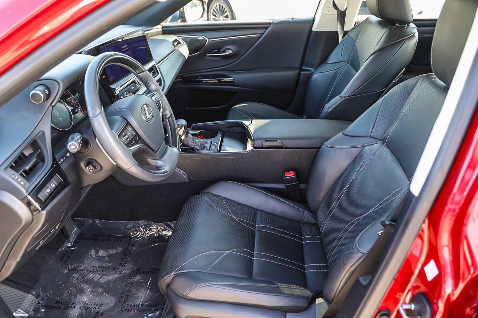 Used 2024 Lexus ES 300h w/ Accessory Package (Z2) FWD image 17